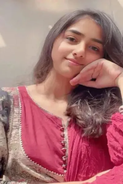 Riya Bangalore Escorts